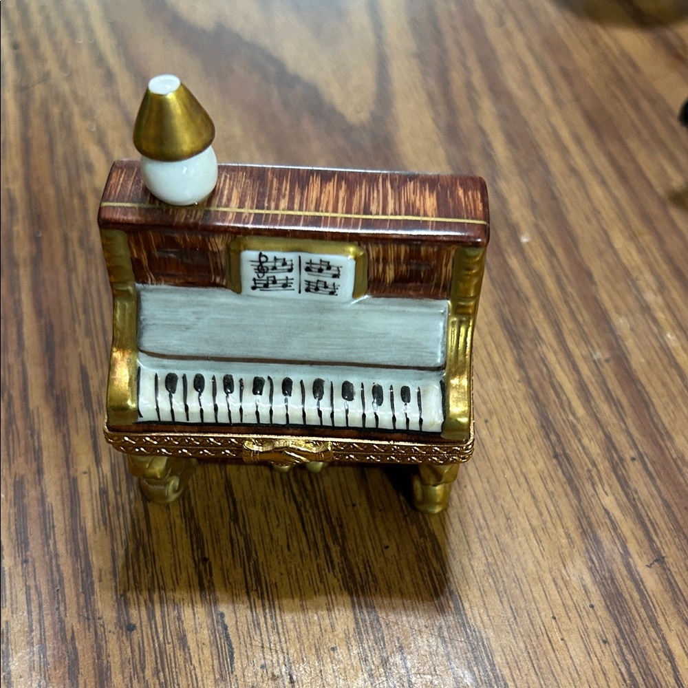 Limoges France peint main Miniature Piano Trinket Box - White, Gold & Brown